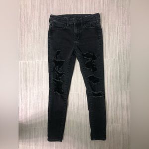 American Eagle Skinny Jeans 
Super stretchy! 
Size 4